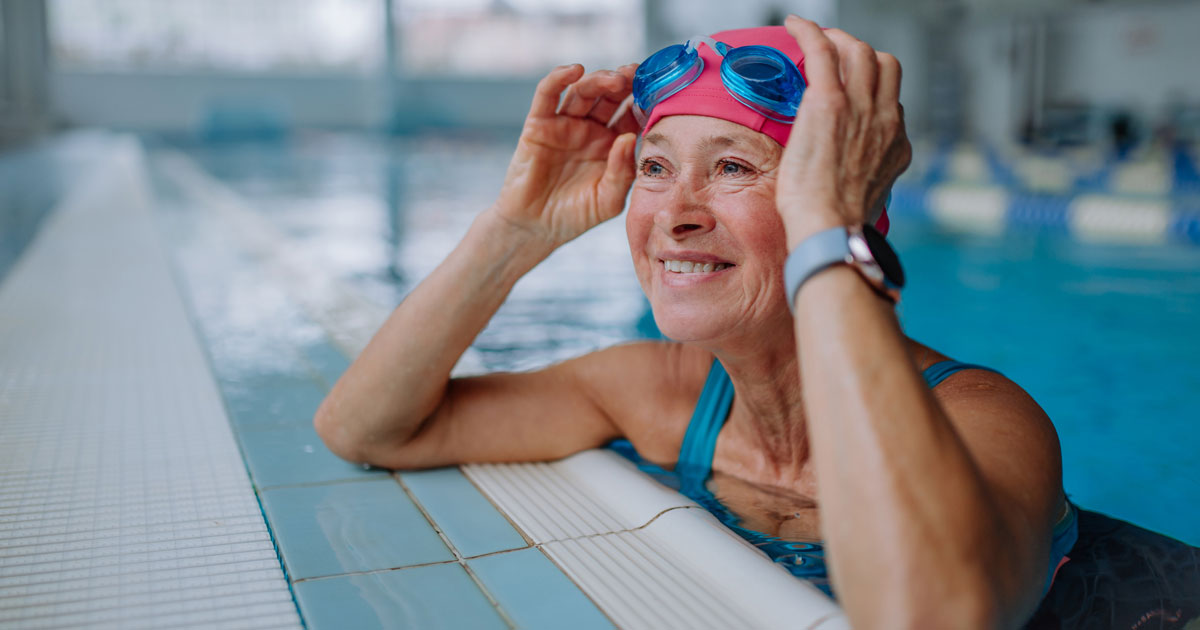 Swimming Caps & Hair Loss: What’s the Connection & How to Prevent Damage