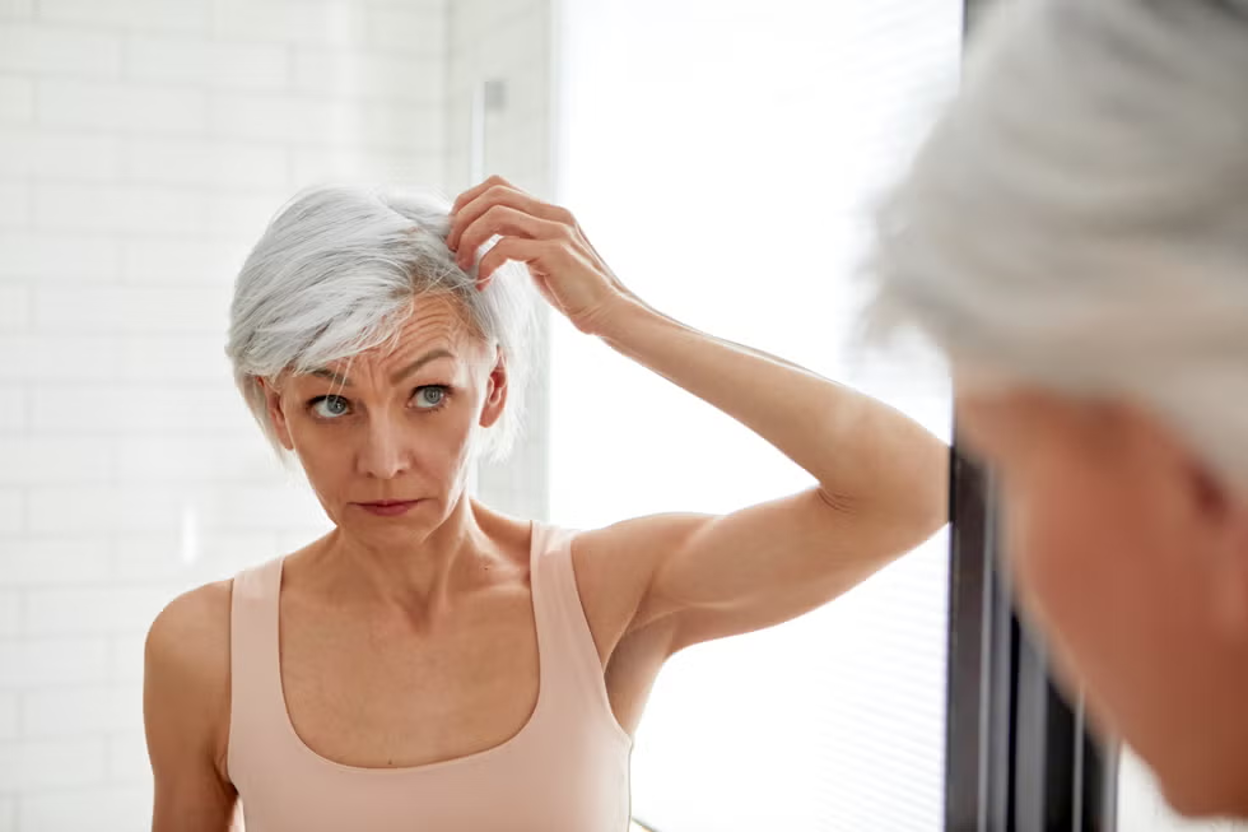 4 Best Hair Gummies for Menopause Hair Loss: Prices, Results & Reviews