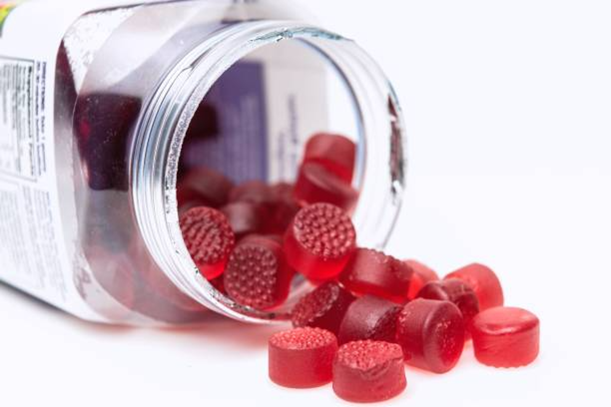 Hair Gummy vs Capsules: Which is Better for Hair Growth?