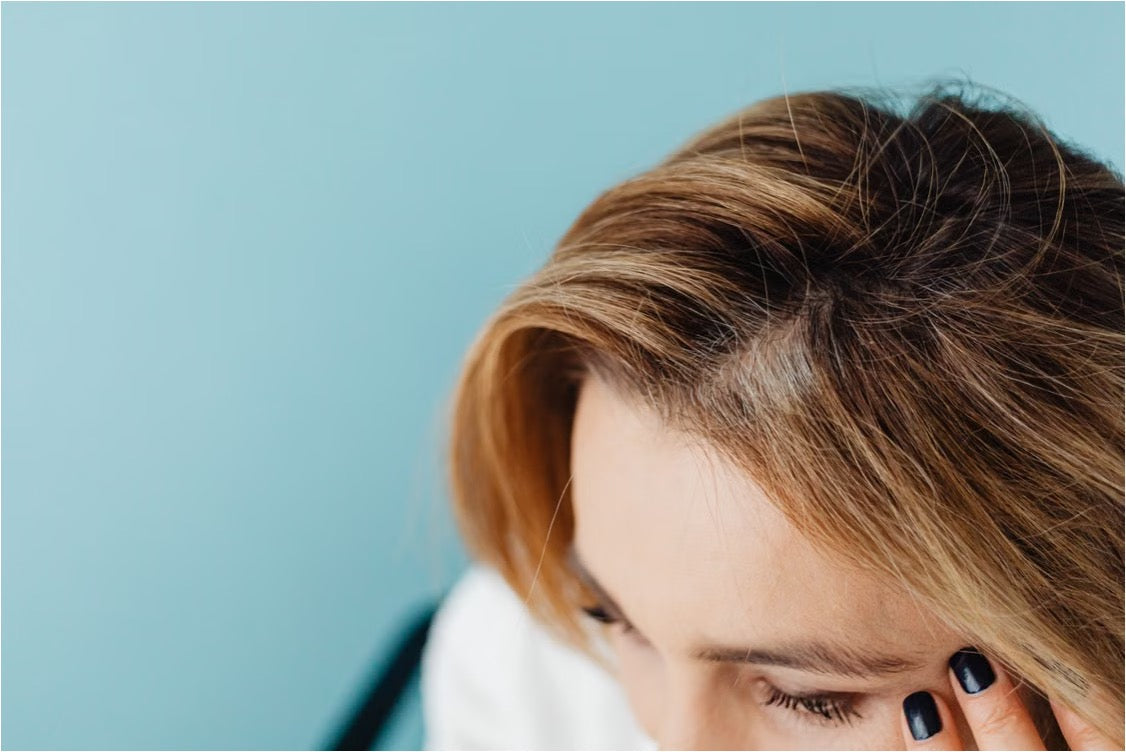 Scalp Buildup vs Dandruff: Differences, Causes & Treatment