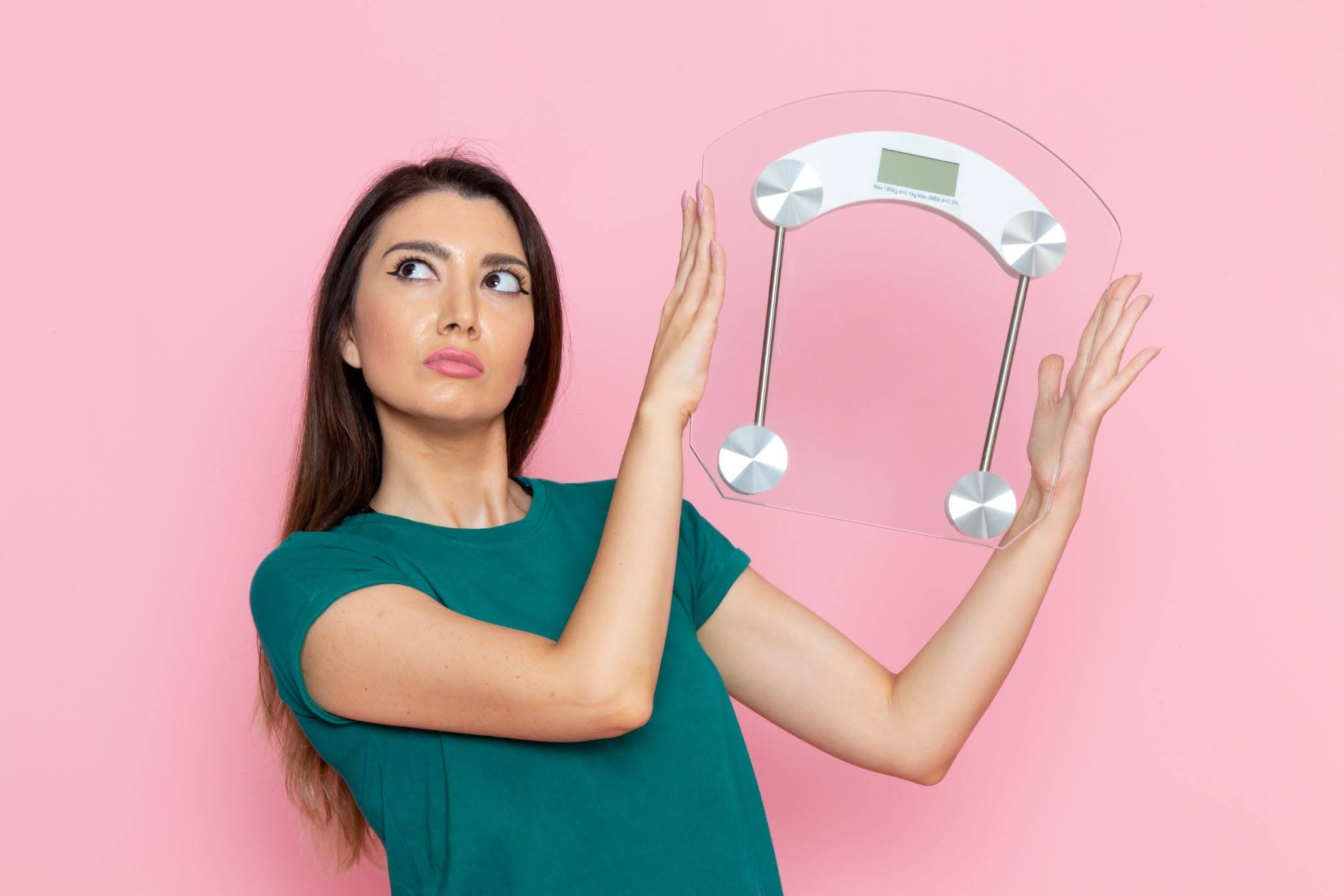 Hair Loss Due To Crash Dieting: Causes & Regrowth Solutions